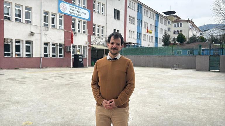 Nefes borusuna şeker kaçan öğrenciye okul müdürü kurtardı; olay kamerada