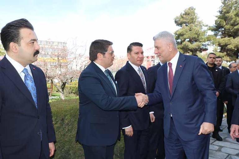 Bakan Bolat, mart ayı dış ticaret verilerini açıkladı