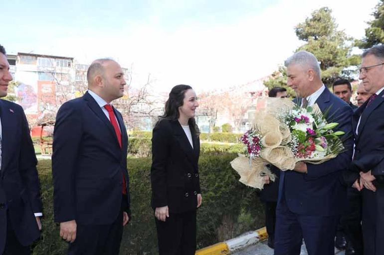 Bakan Bolat, mart ayı dış ticaret verilerini açıkladı
