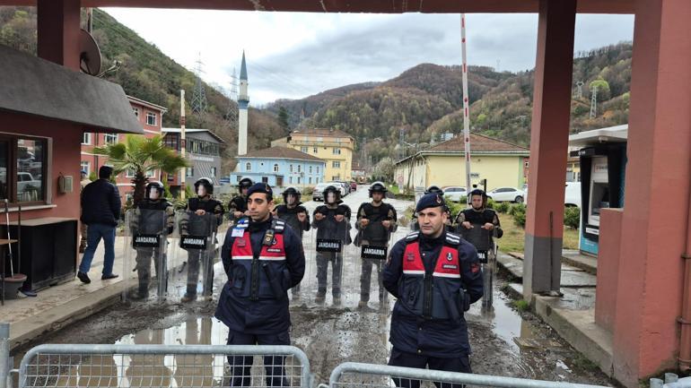 Zonguldak’taki gergin meclis birleşimi CHP’liler katılmadan yapıldı