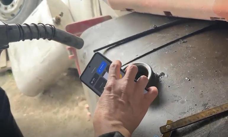 Dronla tespit edilen kaçak akaryakıt dolum deposuna operasyon; 2 gözaltı