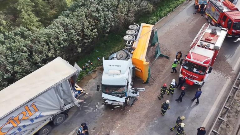 TEM’de 2 TIR, tanker ve otomobil çarpıştı: 2 ölü