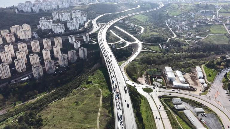 TEM’de 2 TIR, tanker ve otomobil çarpıştı: 2 ölü