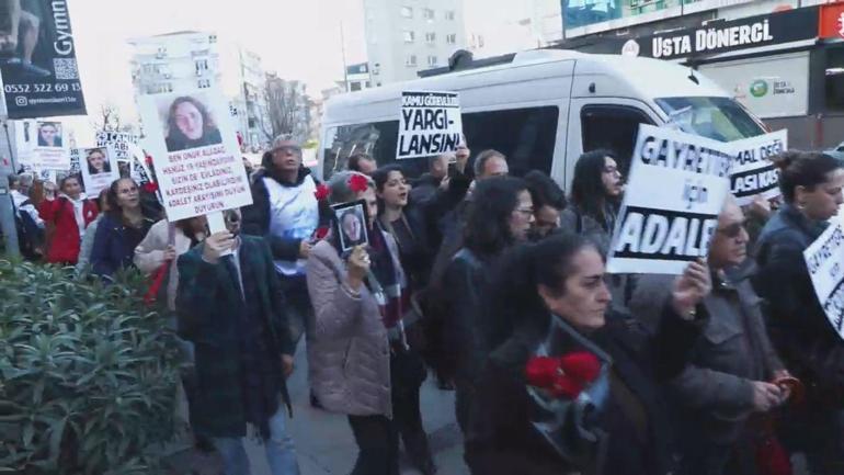 Beşiktaşta gece kulübündeki yangında hayatını kaybeden 29 kişinin anısına yürüyüş düzenlendi