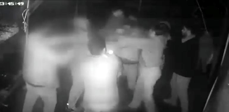 Tekirdağda bakkal dükkanında bıçaklı kavga kamerada; 1 ölü