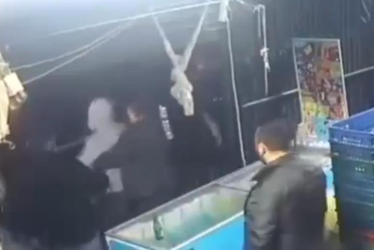 Tekirdağda bakkal dükkanında bıçaklı kavga kamerada; 1 ölü