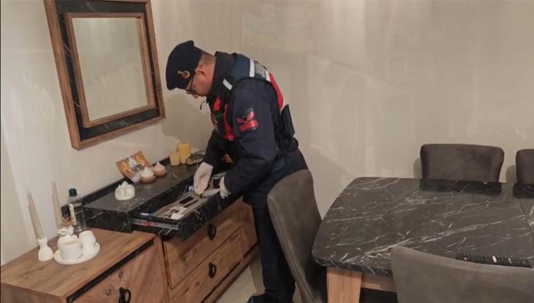 Kendilerini polis ve savcı olarak tanıtıp 2 milyon lira dolandıran şüpheliler yakalandı