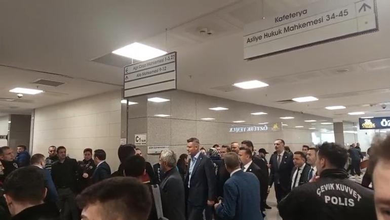 Futbolcu Mert Hakan Yandaş hakim karşısına çıkacak; futbolcular destek için adliyeye geldi