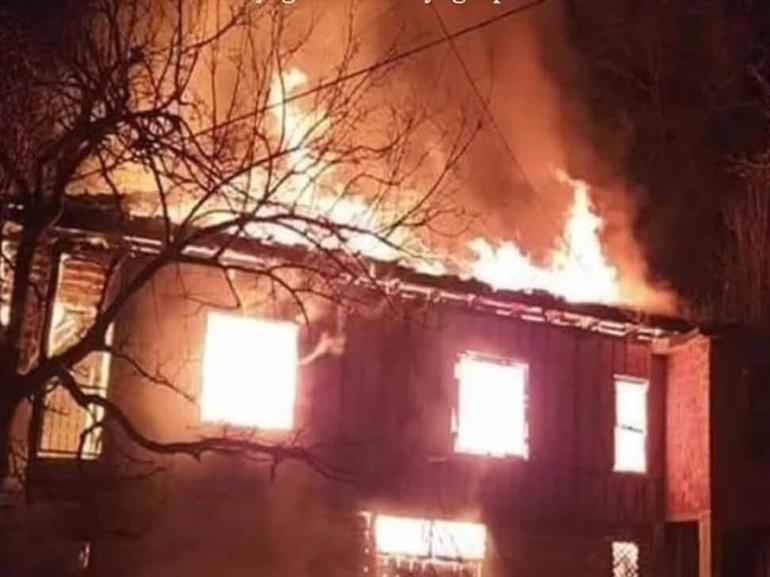 Kızı Meleki yangında kaybedip evsiz kalan anne, hayata tutunmaya çalışıyor