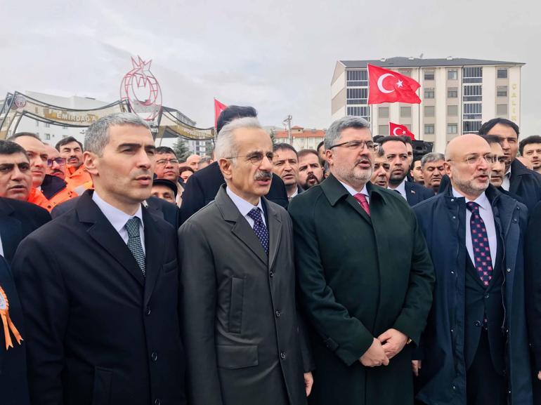 Bakan Uraloğlu: Biz laf değil eser üretiyoruz