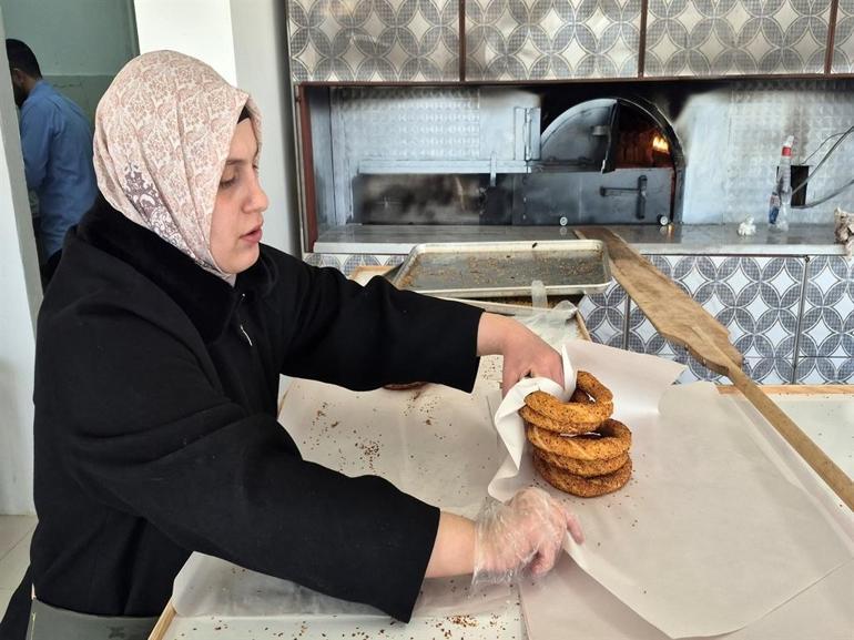 3 çocuk annesi Gamze, baba mesleği fırıncılığı sürdürüyor