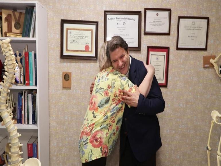 ‘Yürüyemezsin’ denilen Natalya, Türkiye’deki tedaviyle yürüyüşe çıktı