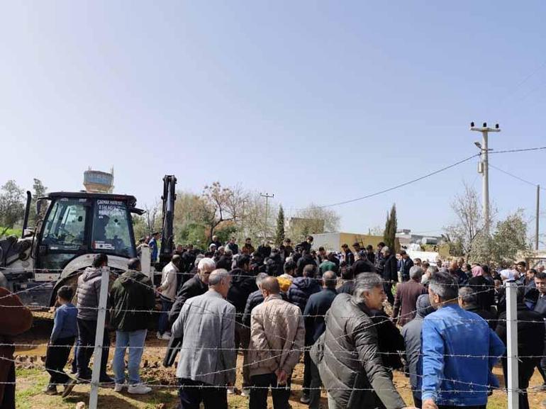 Mardinde ölü bulunan Alzheimer hastası kadın, toprağa verildi