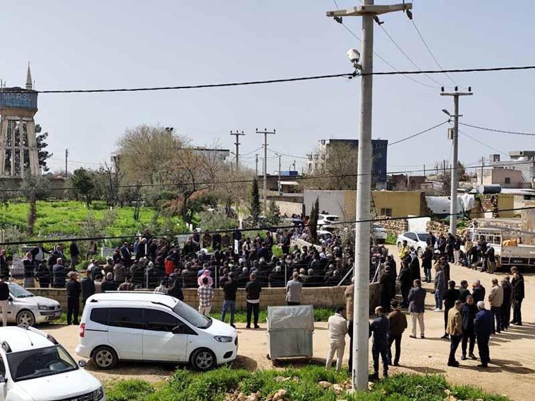 Mardinde ölü bulunan Alzheimer hastası kadın, toprağa verildi