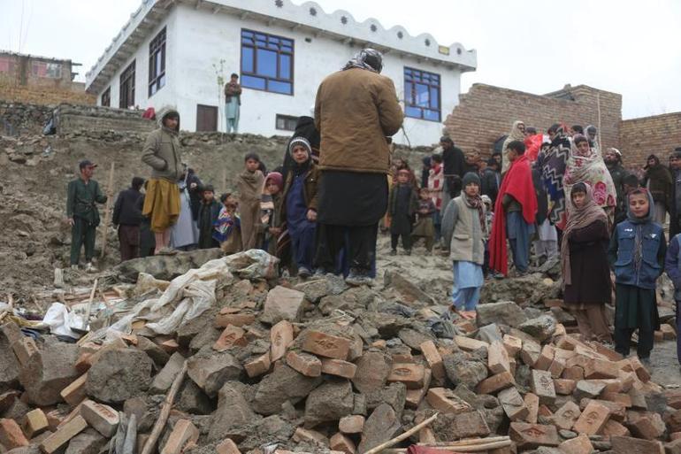 Afganistan’da meydana gelen 5.9 büyüklüğündeki depremde 8 kişi hayatını kaybetti