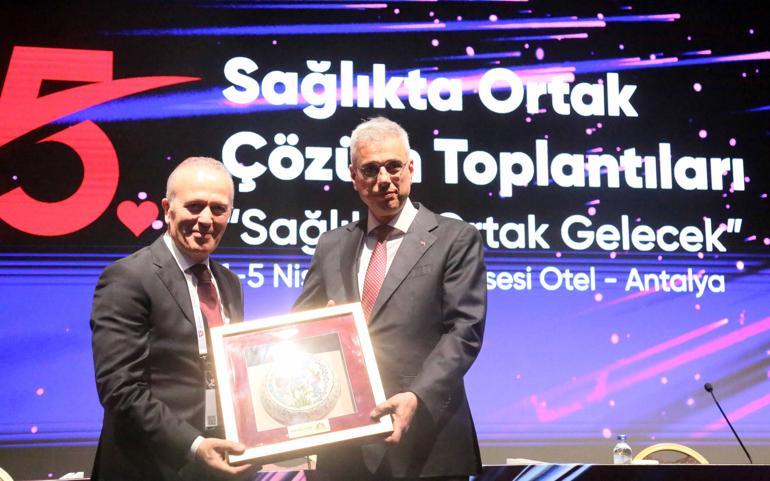 Bakan Memişoğlu: Özel sağlık kuruluşlarımızı, sağlık sistemimizin ayrılmaz bir parçası görüyoruz