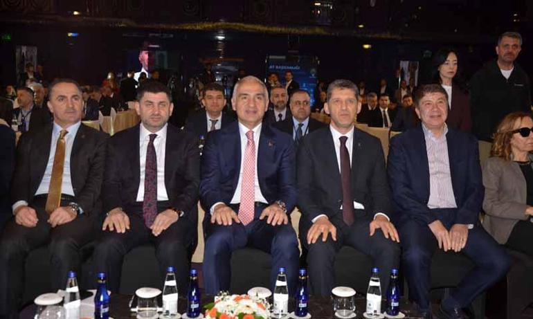 Bakan Ersoy: Artık her yıl kendini aşan ve yeni rekorlar kıran bir Türk turizmi var
