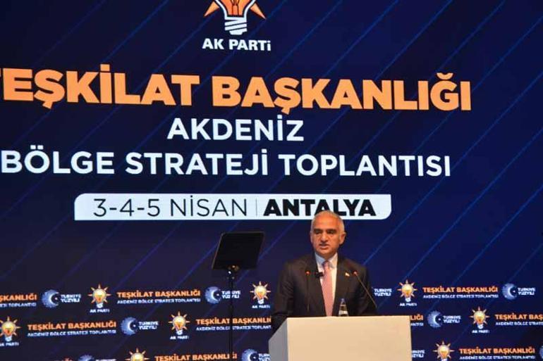 Bakan Ersoy: Artık her yıl kendini aşan ve yeni rekorlar kıran bir Türk turizmi var