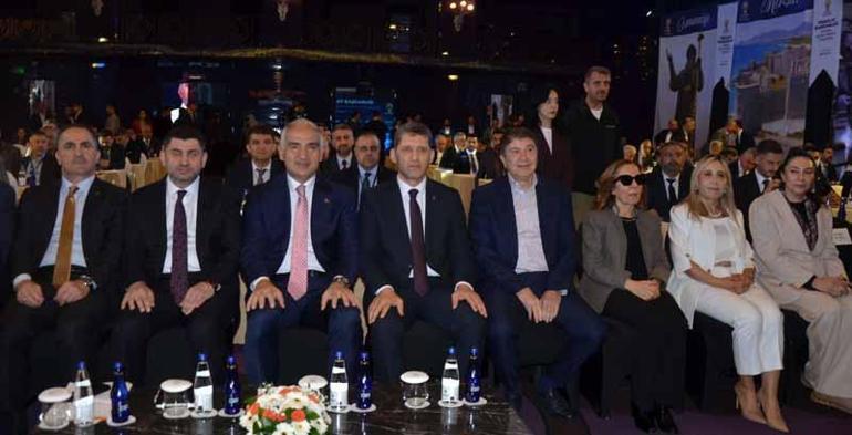 Bakan Ersoy: Artık her yıl kendini aşan ve yeni rekorlar kıran bir Türk turizmi var