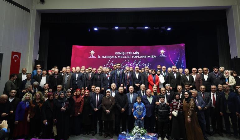 Bakan Bayraktar: Dünyada büyük bir dönüşümün eşiğindeyiz