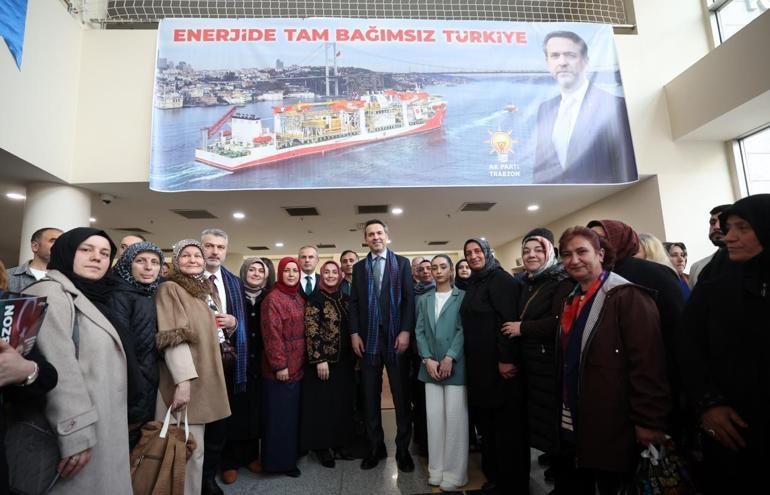 Bakan Bayraktar: Dünyada büyük bir dönüşümün eşiğindeyiz