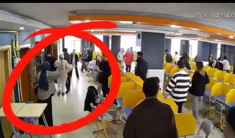 Vandaki depremde, dershanede öğrencilerin yaşadığı panik kamerada