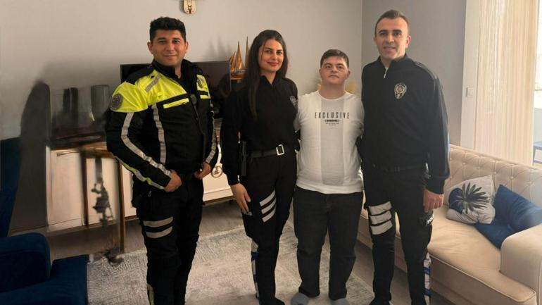 Çekmeköy’de Down sendromlu Melik’e polislerden sürpriz doğum günü