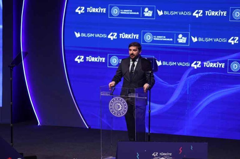 Eğitmensiz Yazılım Okulu 42 Türkiye ilk mezunlarını verdi