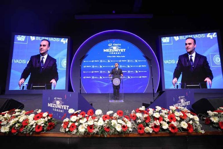 Eğitmensiz Yazılım Okulu 42 Türkiye ilk mezunlarını verdi