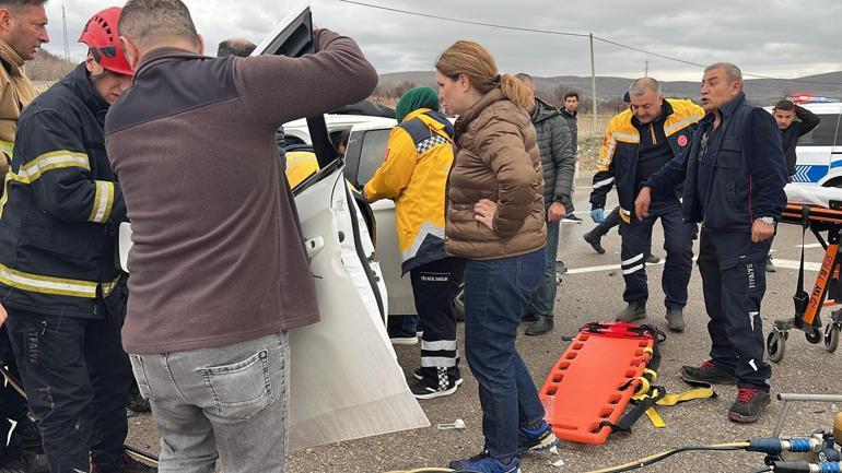 Baba ve 2 çocuğunun öldüğü kazada yaralanan anne de 18 gün sonra yaşam savaşını kaybetti