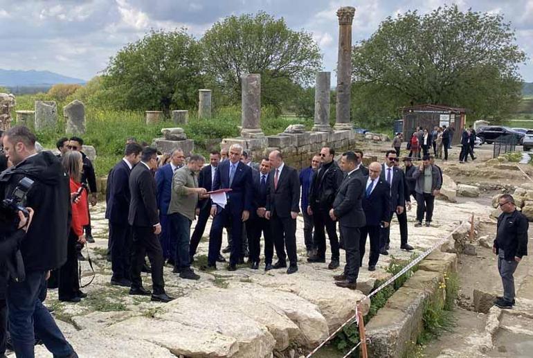 Bakan Ersoy: Türkiyemizin dört bir yanında çok önemli projelere imza attık