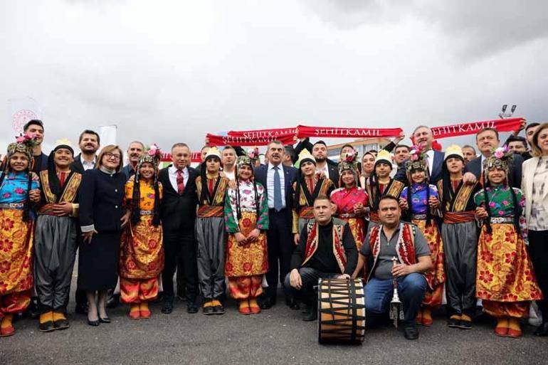 Bakan Tekin: Çocuklar, eğitime hayatına kendi değerlerimizi tanıyarak başlasın istiyoruz