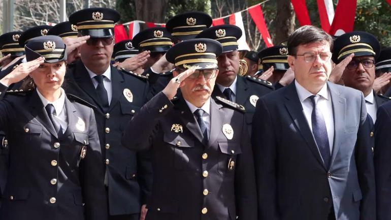 Edirnekapı Şehitliği ve Eyüp Sultan Camiinde anma programı düzenlendi