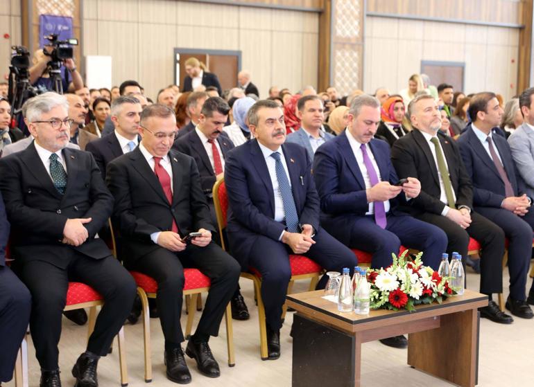 Bakan Tekin: Çocuklar, eğitime hayatına kendi değerlerimizi tanıyarak başlasın istiyoruz