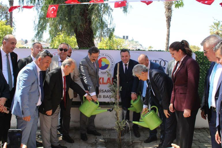 TOBB Başkanı Hisarcıklıoğlu: Türkiyede turizmin ufkunu açan yerlerden biri Kuşadası oldu