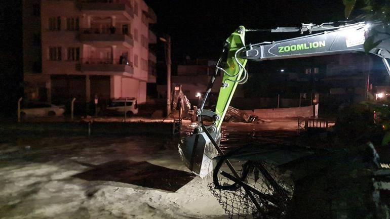 Osmaniyede sağanak nedeniyle Savrun Çayı ve Bülbül Deresi taştı; sele kapılan otomobildeki 2 kişi öldü