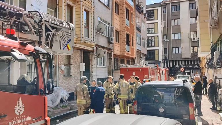 Fatihte yangın çıkan binanın 3. katından atlayan kişi ağır yaralandı