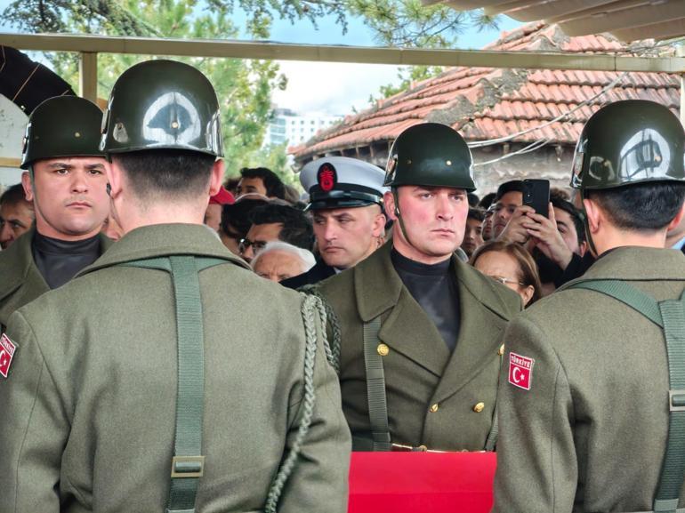 Yalçın Küçük son yolculuğuna uğurlandı