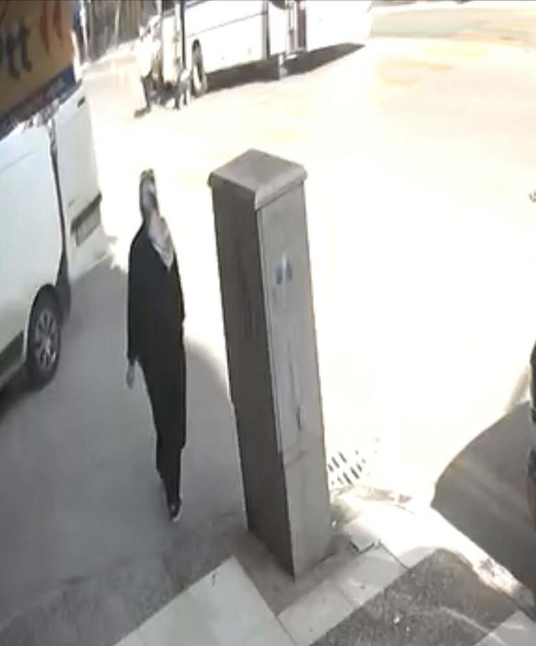 Kriko kaydı, tamir etmeye çalıştığı minibüsün altında kalıp, yaralandı