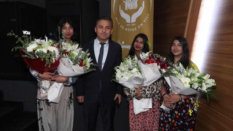 Bakan Göktaş: Romanların yoğun yaşadığı 22 ilde 6 bin 720 konut yaptık