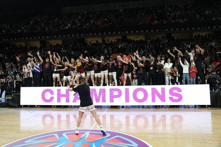 ÇBK Mersin kupasını aldı