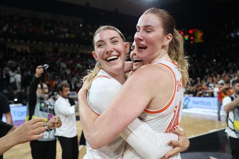 ÇBK Mersin kupasını aldı