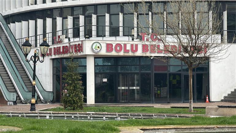 Bolu Belediye Başkan Yardımcısı ile meclis üyesi gözaltına alındı