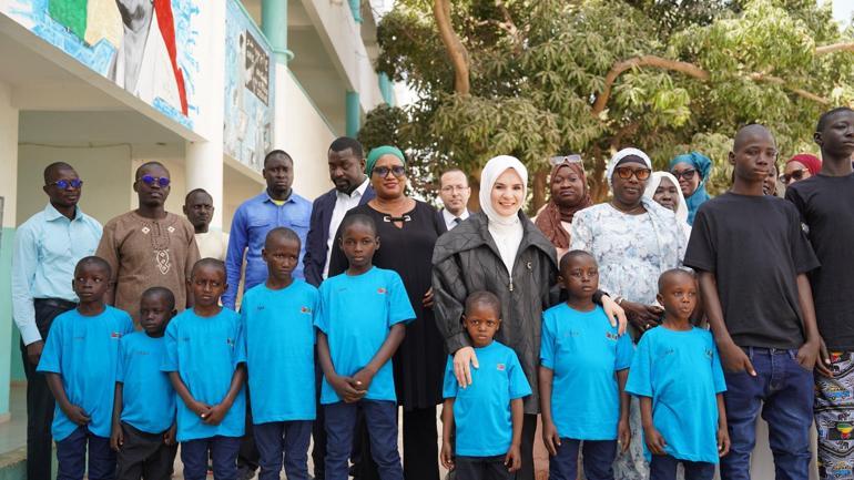 Bakan Göktaş, Senegal’de Türkiyenin destekleriyle faaliyet gösteren sosyal hizmet merkezlerini ziyaret etti