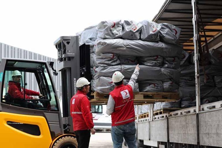 Türk Kızılaydan, İrana 4 TIR insani yardım