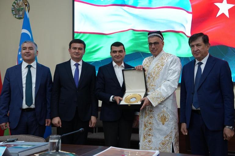 Bakan Memişoğlu, Özbekistan’da Buhara Tıp Merkezi’ni ziyaret etti