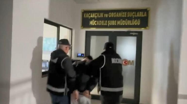 Oto galeriye el bombalı saldırı kamerada: 5 tutuklama