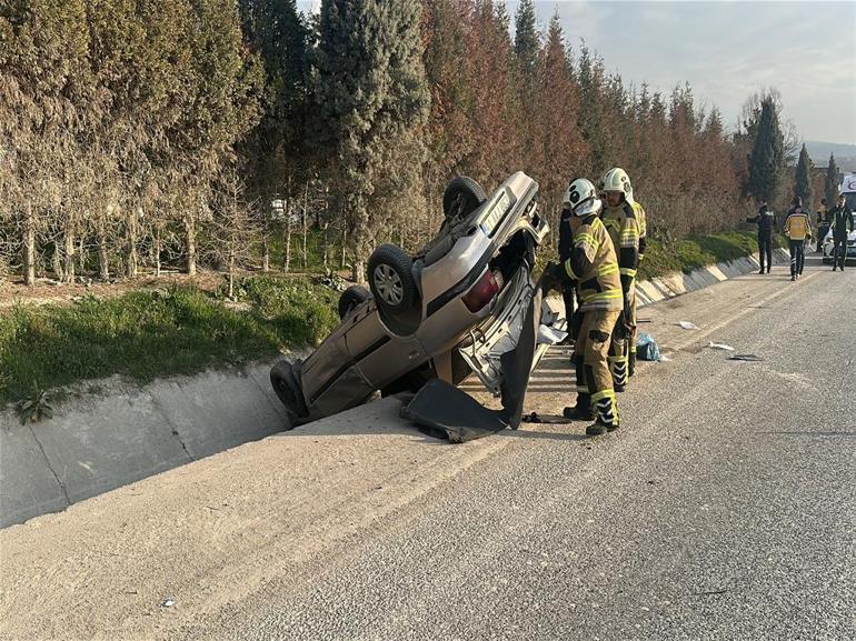 Kütahya’da takla atan otomobildeki 5 kişi yaralandı