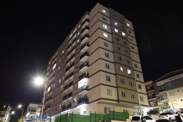 İzmir’de 28 öğrenci, gıda zehirlenmesi şüphesiyle hastaneye kaldırıldı