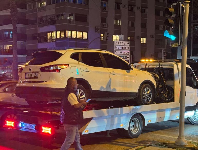 Otomobille çarpışan motosikletin sürücüsü öldü